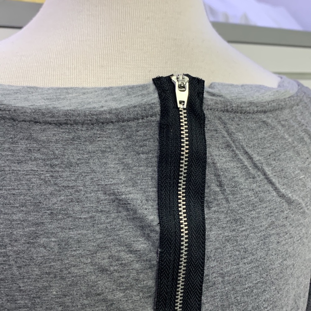 Calvin Klein Gray Performance Top - Picture 6 of 7